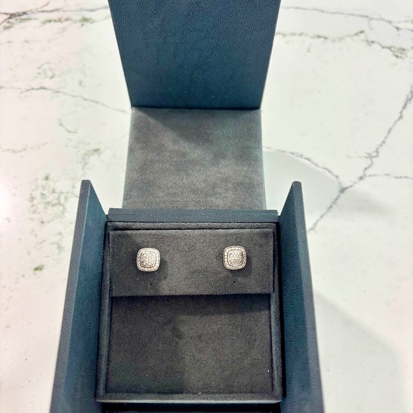 David Yurman Petite Albion Stud Earrings - Picture 2 of 9